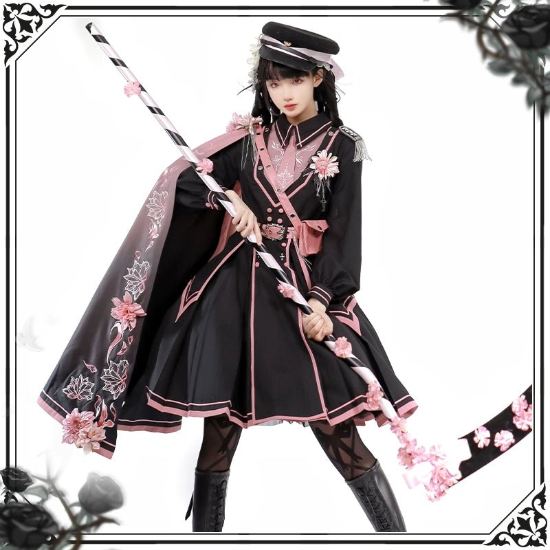 暗闇に咲く夜桜のミリタリーロリータワンピース 外套セットアップ - grimoire