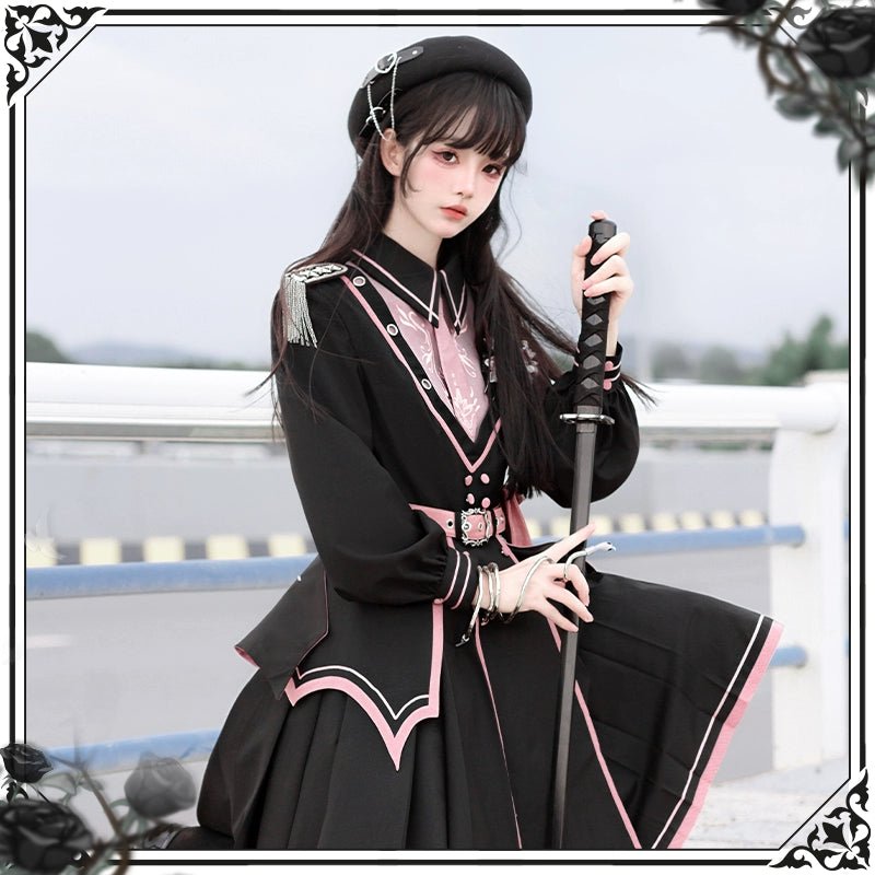 暗闇に咲く夜桜のミリタリーロリータワンピース 外套セットアップ - grimoire