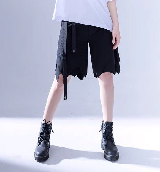 ブラック皇子系ショートパンツ イレギュラーヘム - grimoire