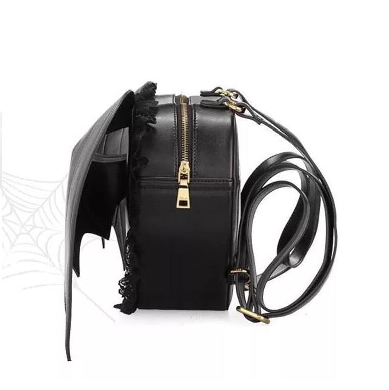 使役風の黒い羽根蝙蝠のミニリュック - grimoire