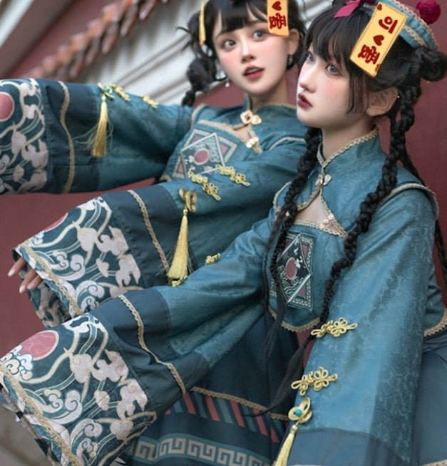中国のゾンビ キョンシーのドレスとお札の帽子 - grimoire