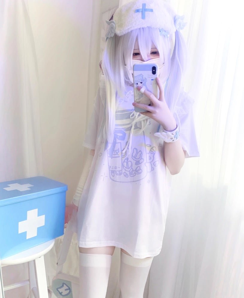 天使界隈 お薬瓶プリントの半袖Tシャツ - grimoire