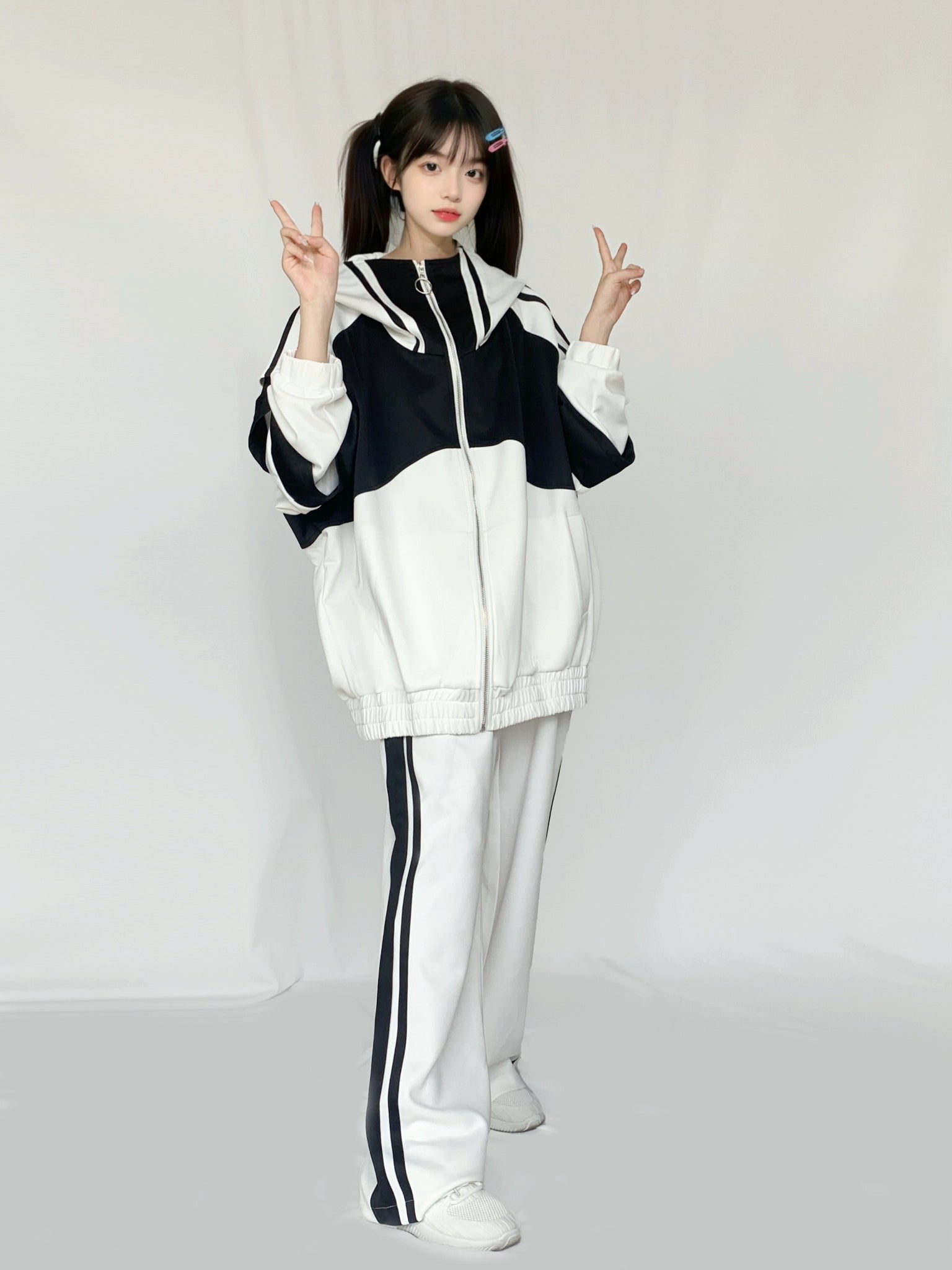 サイバー風 トラックスーツ ジャージセットアップ 水色界隈 天使 サイバー風 トラックスーツ ジャージセットアップ 水色界隈 天使