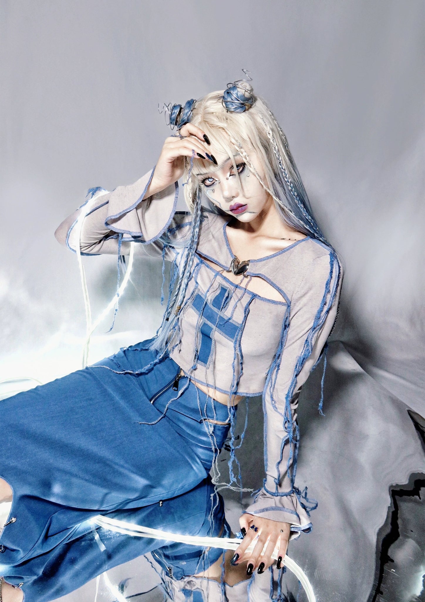 YK2 Cross Cutout Rustic Top – 個性的なファッション通販 Grimoire YK2 Cross Cutout Rustic Top – 個性的なファッション通販 Grimoire